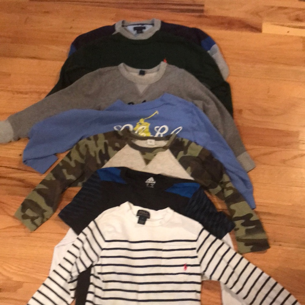 Boys assorted name brand long sleeve tees. Size 5